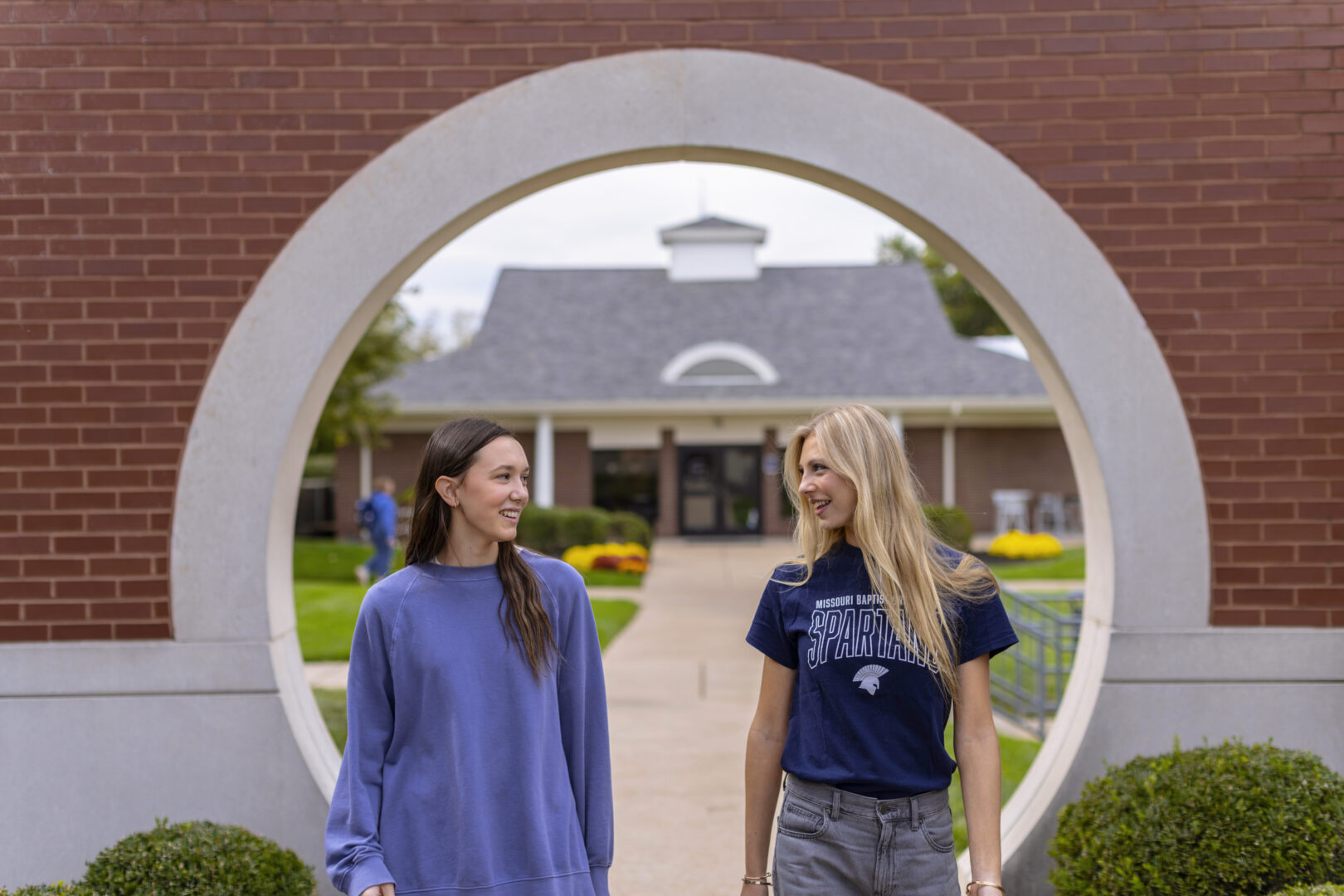 Excellence in Service Scholarship | Missouri Baptist University